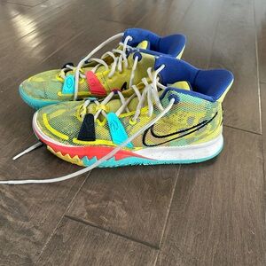 Men’s Nike Kyrie 7 "1 World 1 People" Yellow Strike Size 10